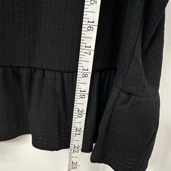 Torrid Black Texture Studio Knit High Neck Ruffle Crop Top Sz 1x - Picture 10 of 10